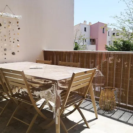 Les Grenadines Apartament *